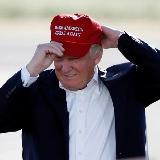 make canada great again hat