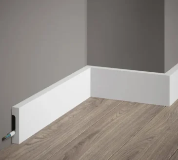 deep skirting board